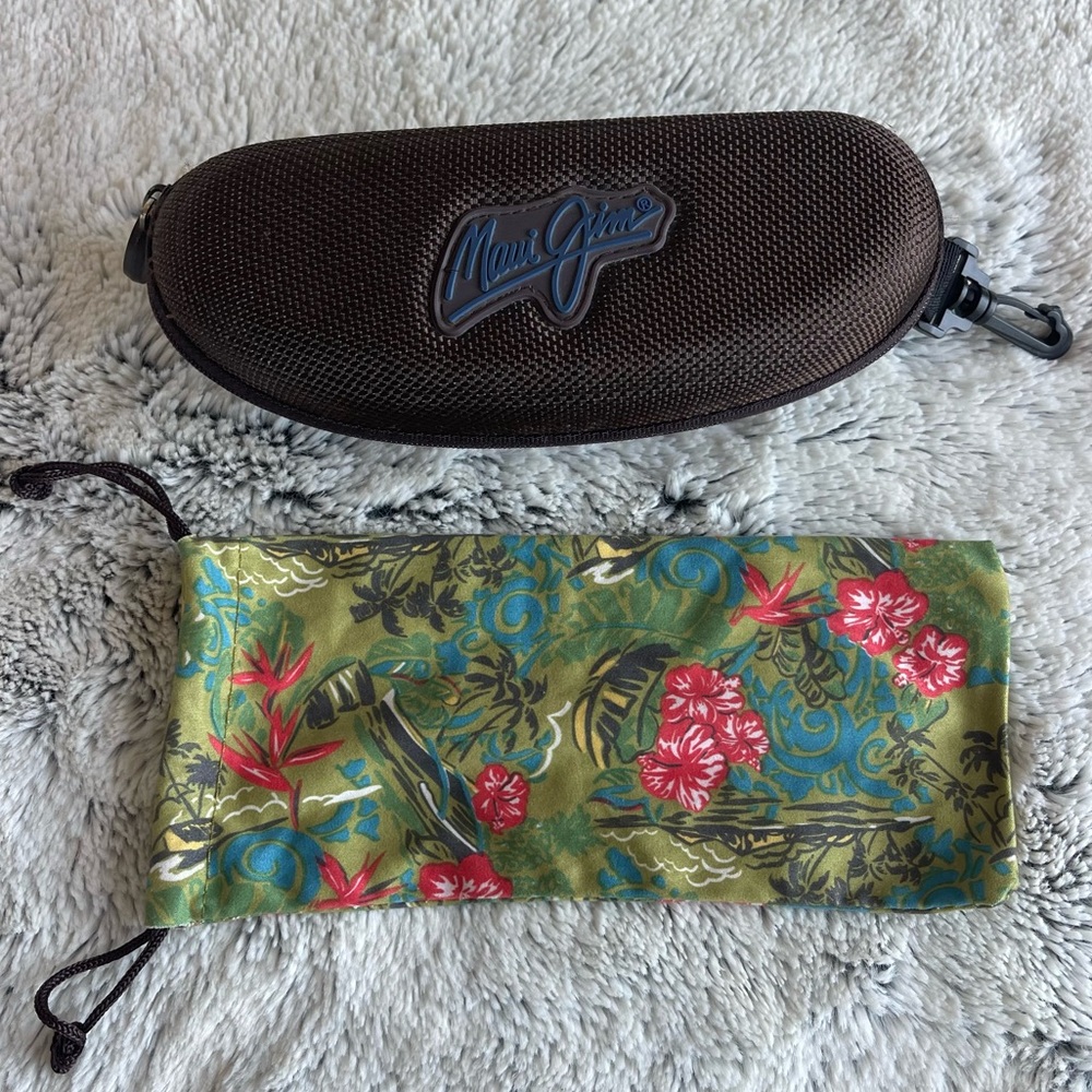 Maui Jim brown sunglasses case